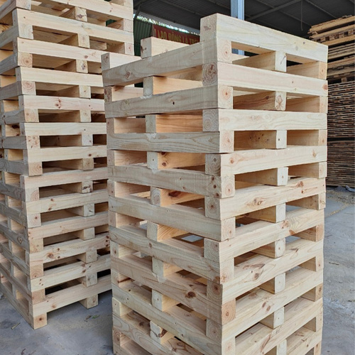Pallet Gỗ Thông Nhập Khẩu